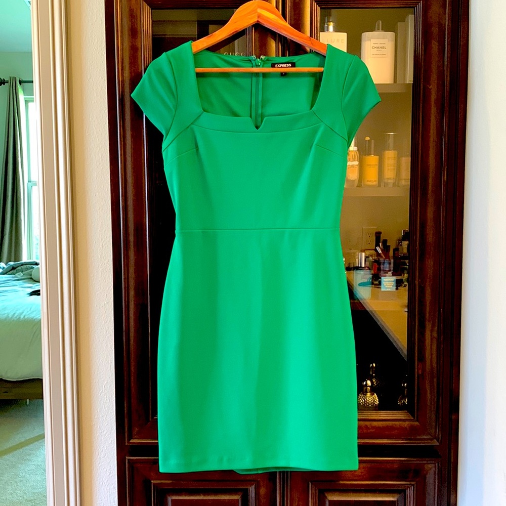 NWOT Express dress size S